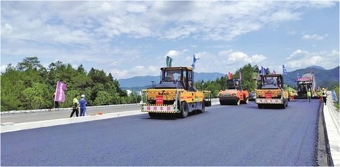 創(chuàng)新創(chuàng)優(yōu)創(chuàng)品質--莆炎高速公路福建三明段路面施工紀實