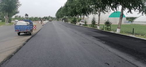 工程紀實 公司國道鶴大公路寧安鎮過境段工程瀝青砼路面面層試驗段正式開工