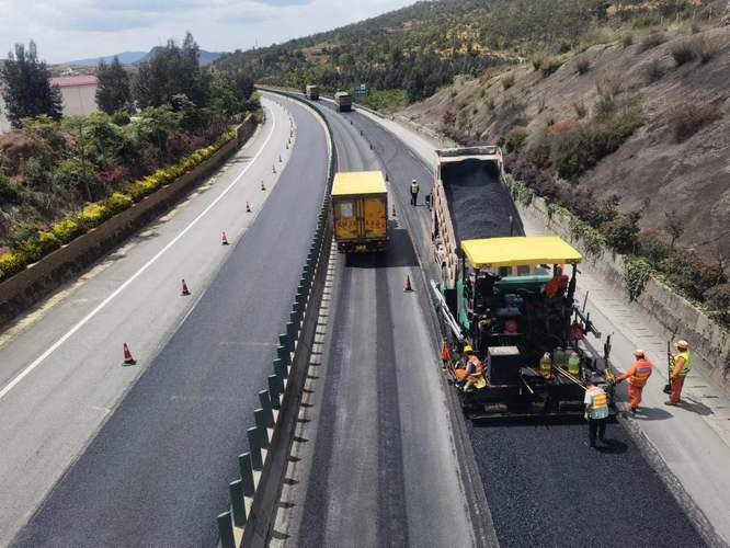 楚大高速公路路面養(yǎng)護(hù)專(zhuān)項(xiàng)工程圓滿完工!