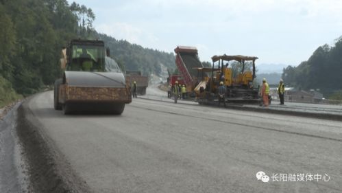 12月底前主體工程竣工，公路與路面工程將完工