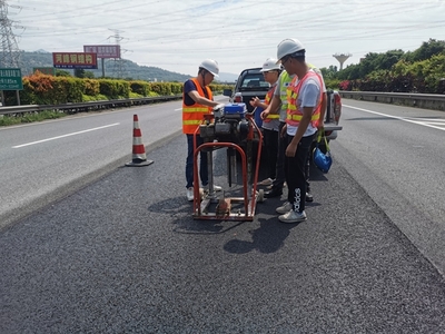 就地熱再生技術在廈漳高速公路路面提升工程中的應用探索
